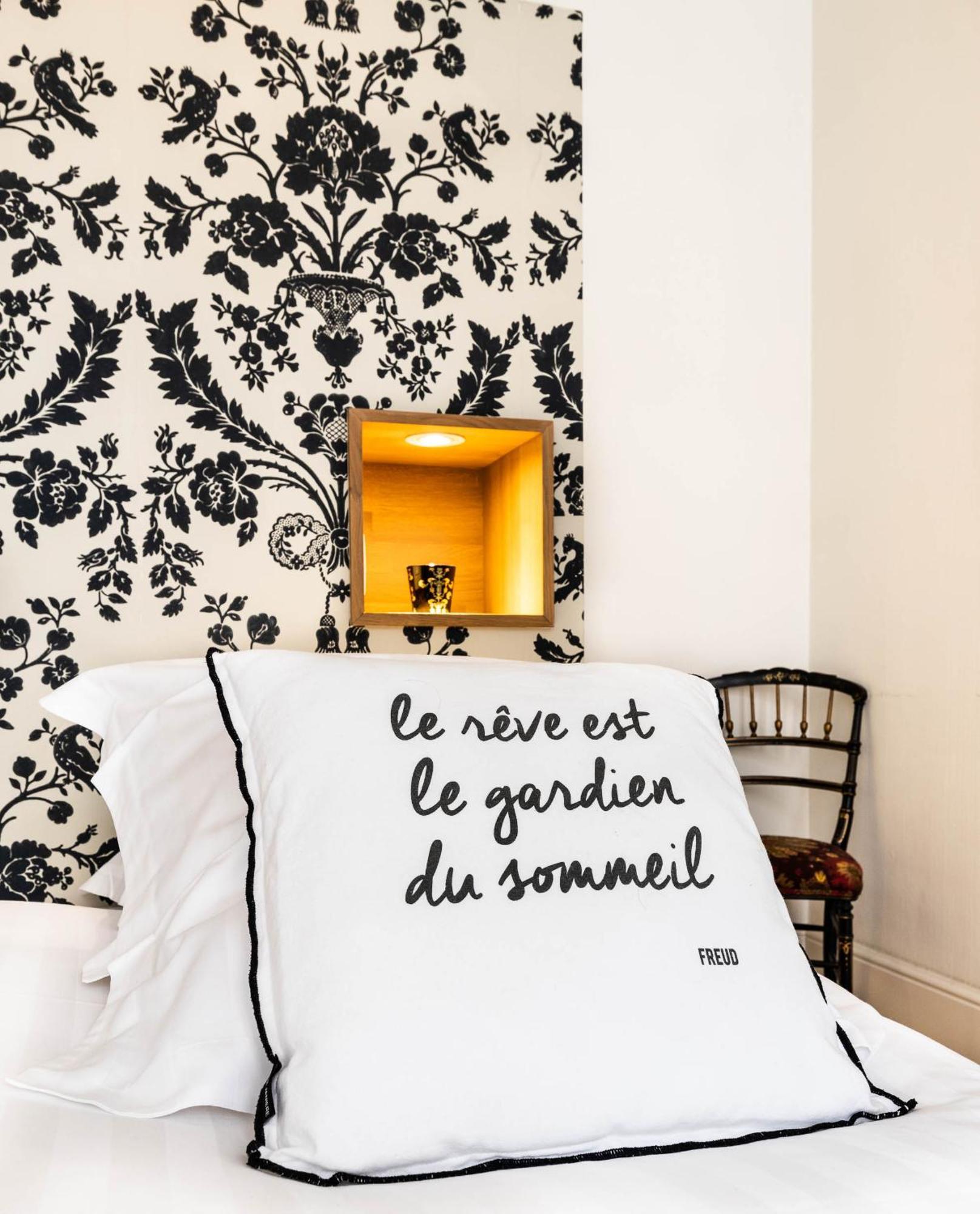 ברוז' Maison Amodio Boutique B&B Adults Only מראה חיצוני תמונה